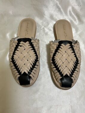 Hand of the Dog Beige & Black Woven Slide Mules